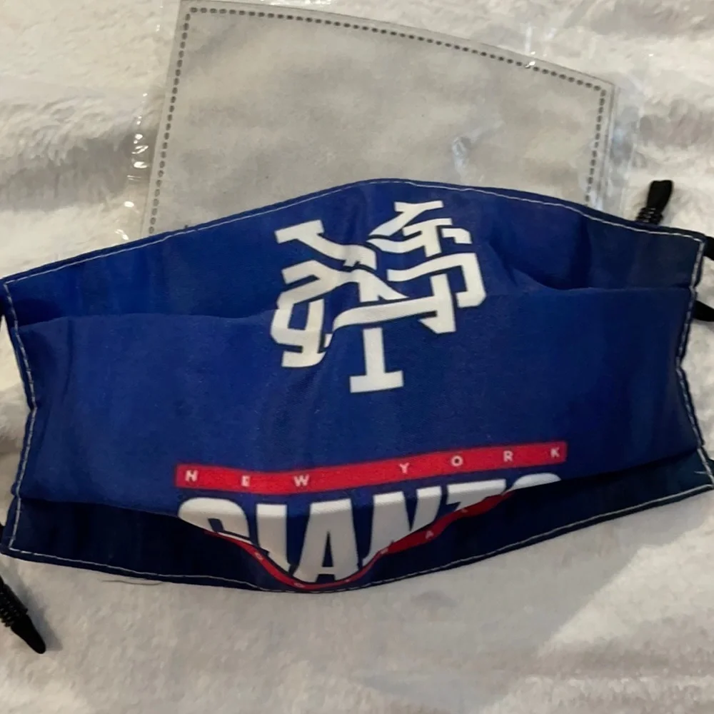 6/$20 New York Giants face mask
